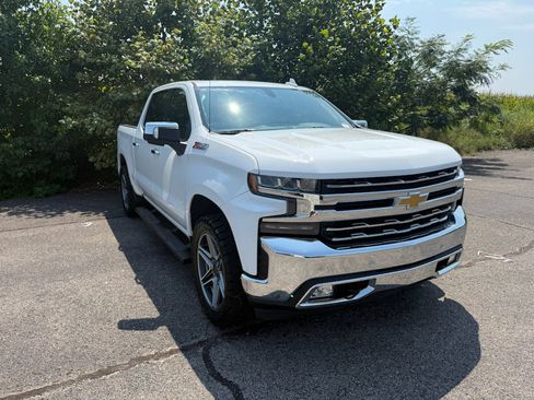 Used 2021 Chevrolet Silverado 1500 LTZ AWD/4WD image 1