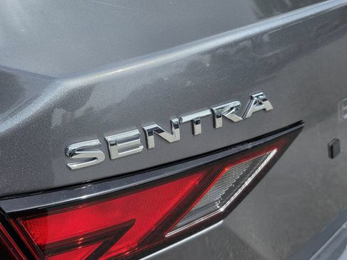 Used 2021 Nissan Sentra SV w/ SV Premium Package FWD image 8