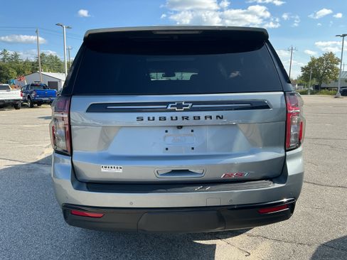 Certified 2024 Chevrolet Suburban RST w/ Luxury Package AWD/4WD image 4