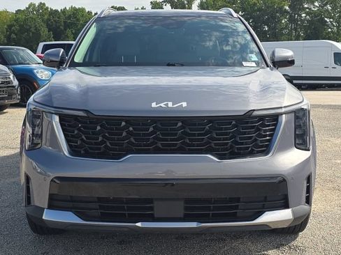 Used 2024 Kia Sorento S w/ Panoramic Sunroof Package FWD image 8