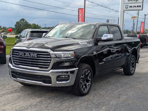New 2026 RAM 1500 Laramie AWD/4WD image 2