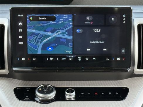 Used 2025 Ford Expedition Active image 14