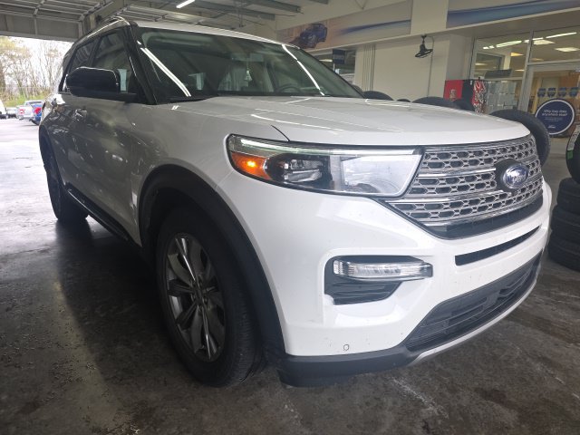 Used 2023 Ford Explorer Limited w/ Limited Technology Package RWD image 3