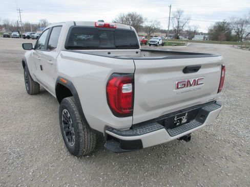 New 2026 GMC Canyon AT4 AWD/4WD image 8