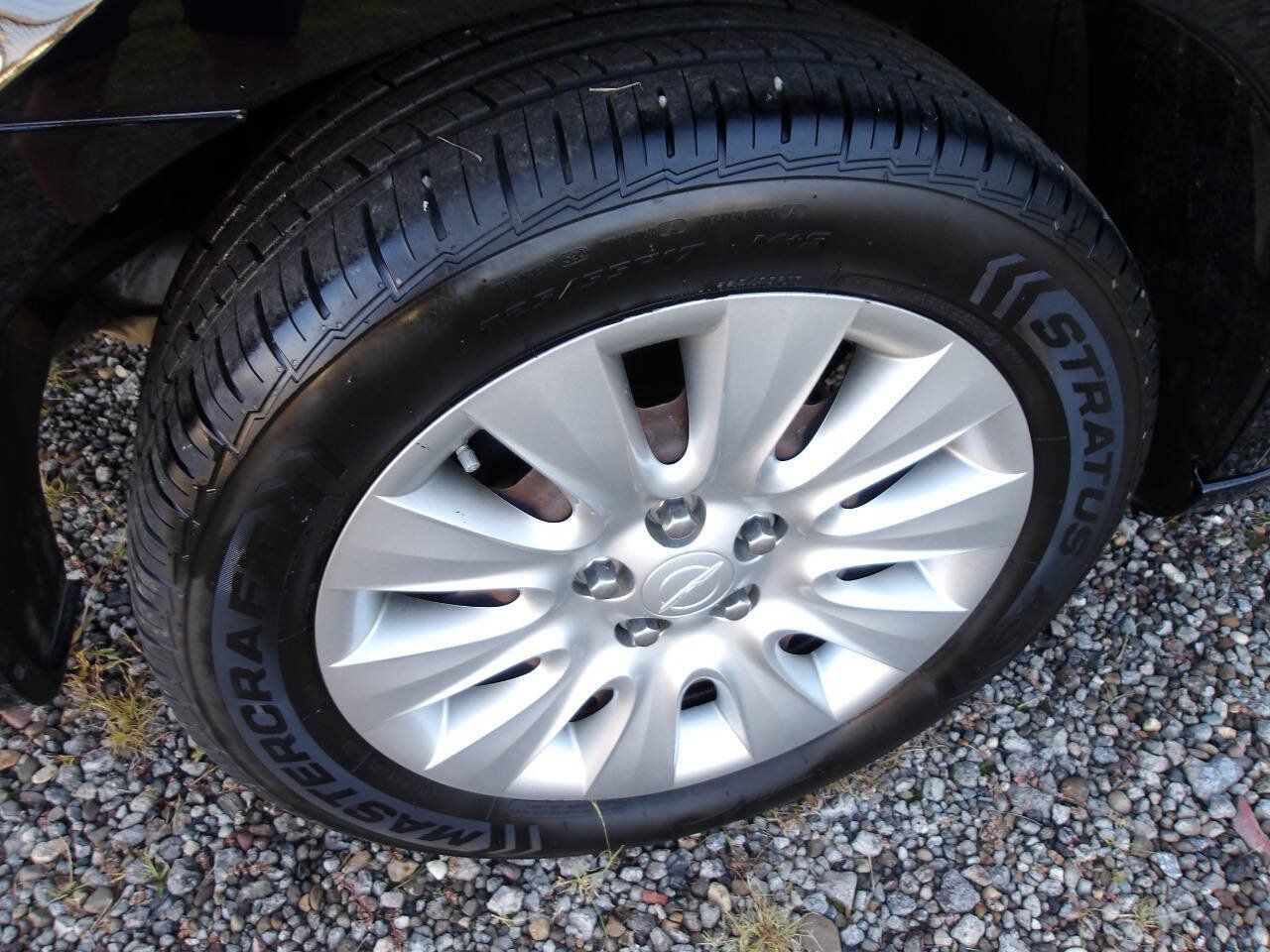 Used 2013 Chrysler 200 LX FWD image 28