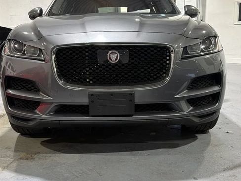Used 2019 Jaguar F-PACE Premium AWD/4WD image 5