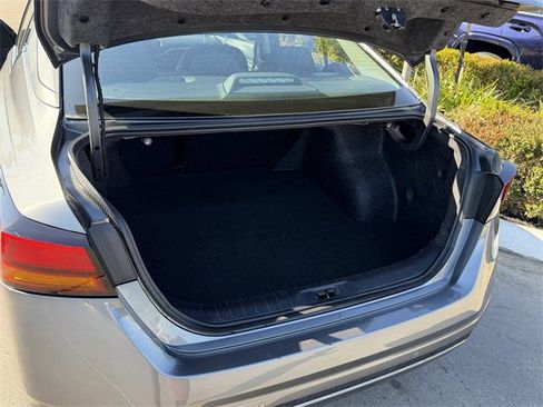 Used 2025 Nissan Altima 2.5 SV image 22