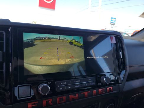 New 2025 Nissan Frontier PRO-4X w/ Black Accent Package image 14