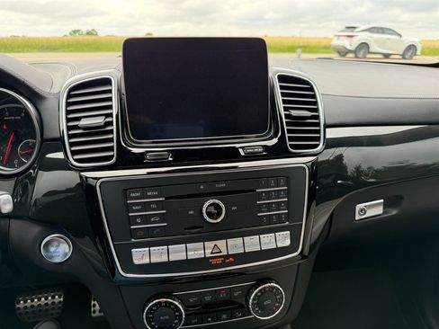 Used 2019 Mercedes-Benz GLE 43 AMG 4MATIC Coupe image 19