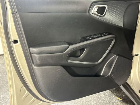 Used 2020 Kia Soul EX image 33