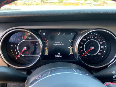 Used 2021 Jeep Wrangler Unlimited Rubicon w/ Cold Weather Group AWD/4WD image 26