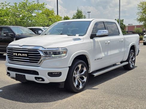 Used 2022 RAM 1500 Limited w/ Body Color Bumper Group AWD/4WD image 1