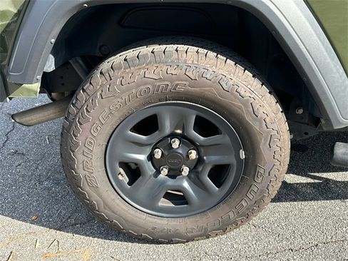Used 2020 Jeep Wrangler Sport image 16