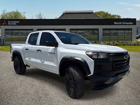 Used 2023 Chevrolet Colorado Trail Boss w/ LPO, Dark Essentials Package AWD/4WD image 7