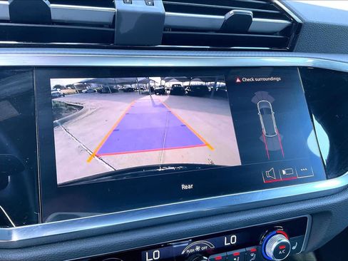 Certified 2025 Audi Q3 2.0T Premium w/ Convenience Package image 25