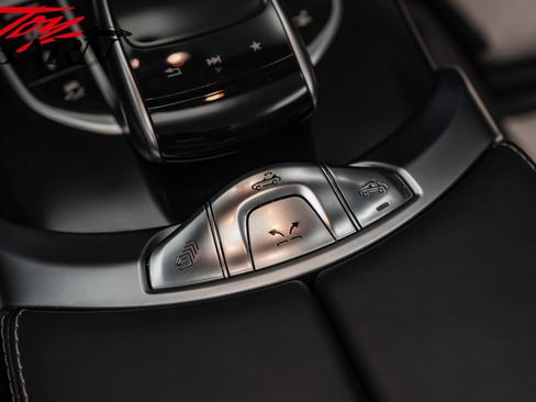 Used 2017 Mercedes-Benz C 63 AMG Cabriolet image 57