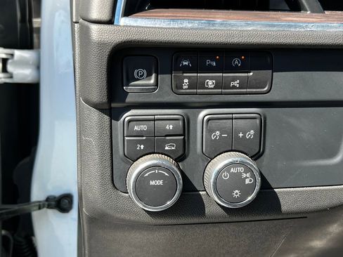 Used 2025 Chevrolet Tahoe LT image 22