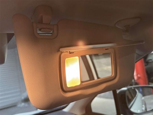 Used 2023 Subaru Crosstrek 2.0i Premium image 32