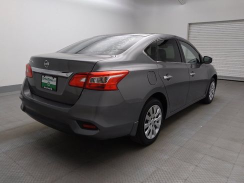 Used 2019 Nissan Sentra S image 9