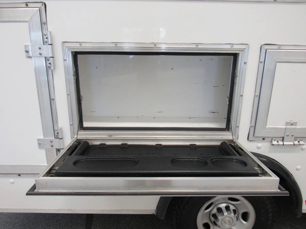 Used 2020 Chevrolet Express 3500 w/ Power Convenience Package RWD image 29