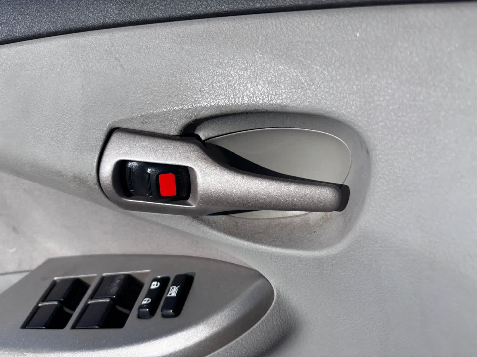 Used 2011 Toyota Corolla LE FWD image 16