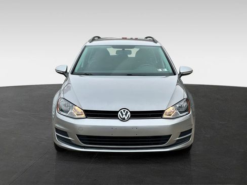 Used 2016 Volkswagen Golf S FWD image 2