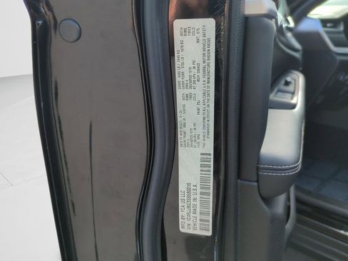 Used 2025 Jeep Grand Cherokee L Limited w/ Black Appearance Package image 30