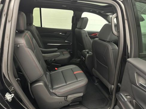 Used 2024 Chevrolet Traverse RS AWD/4WD image 73