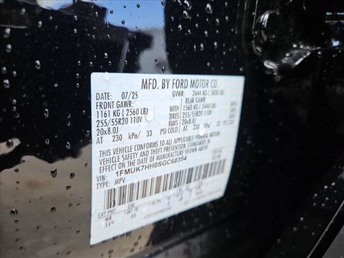 Used 2025 Ford Explorer Platinum RWD image 25
