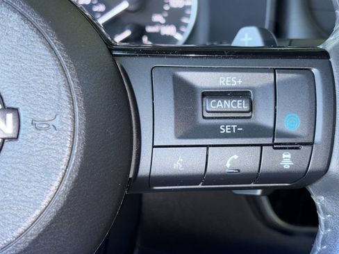 Used 2023 Nissan Rogue SL AWD/4WD image 23