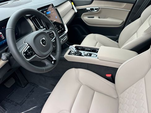 New 2026 Volvo XC90 B6 Plus AWD/4WD image 7