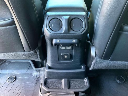 Certified 2022 Jeep Wrangler Unlimited Sahara image 16