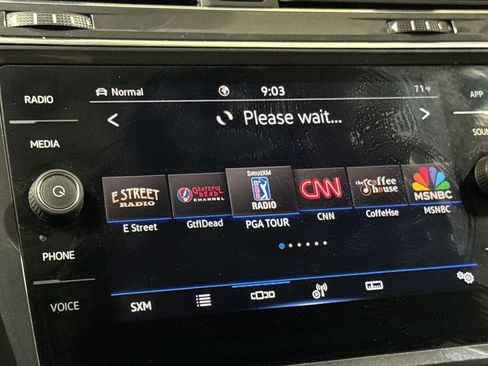 Used 2023 Volkswagen Tiguan SE image 13