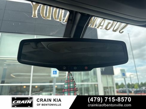 Used 2017 Chevrolet Silverado 1500 LT w/ All Star Edition AWD/4WD image 27