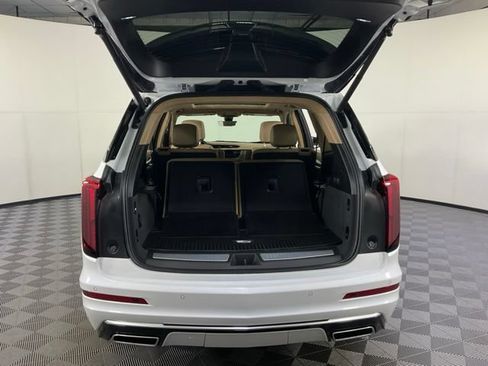 Used 2025 Cadillac XT6 Premium Luxury w/ Platinum Package AWD/4WD image 29