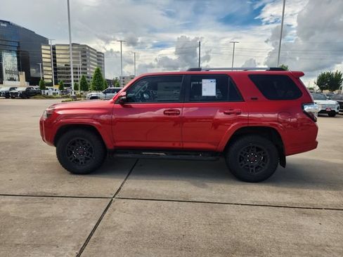 Used 2024 Toyota 4Runner SR5 Premium w/ Moonroof Package RWD image 4