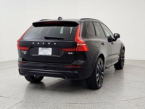Certified 2023 Volvo XC60 B5 Ultimate w/ Climate Package AWD/4WD image 5