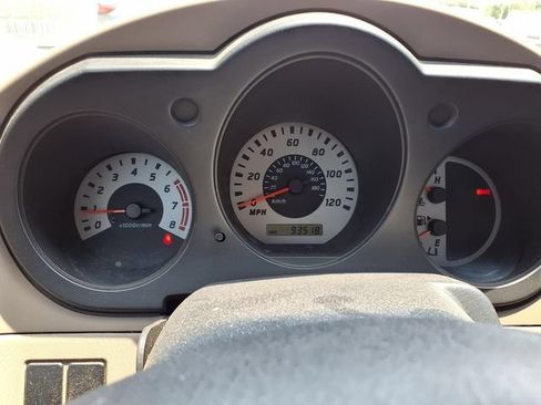 Used 2004 Nissan Frontier XE w/ (VTP) Value Truck Pkg RWD image 13
