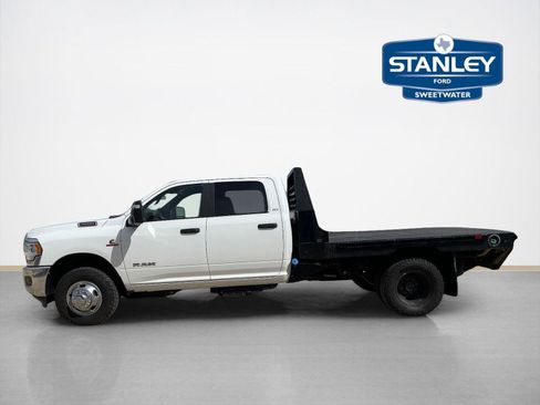 Used 2024 RAM 3500 SLT w/ Quick Order Package 2YG SLT AWD/4WD image 4