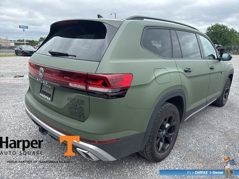 Used 2024 Volkswagen Atlas Peak Edition SE AWD/4WD image 5