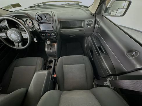 Used 2014 Jeep Patriot Sport w/ Power Value Group AWD/4WD image 11