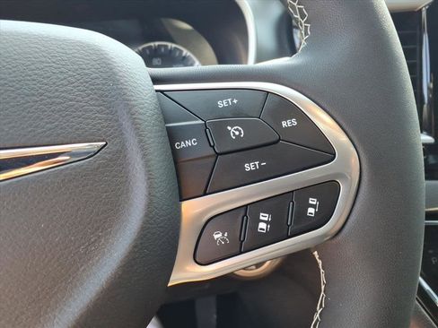 New 2026 Chrysler Voyager LX FWD image 23