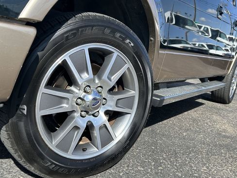 Used 2014 Ford F150 Lariat w/ Equipment Group 502A Luxury AWD/4WD image 19