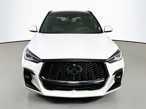 Used 2023 INFINITI QX50 Sport image 2