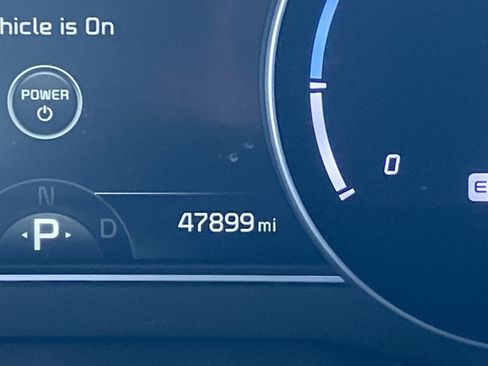 Used 2020 Kia Niro EX image 30