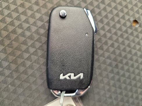 Used 2020 Kia Soul LX FWD image 32