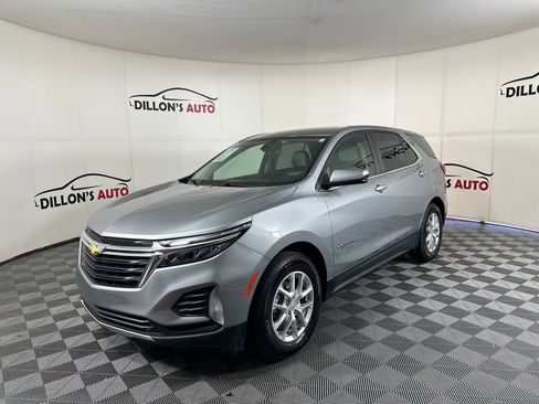 Used 2024 Chevrolet Equinox LT image 2
