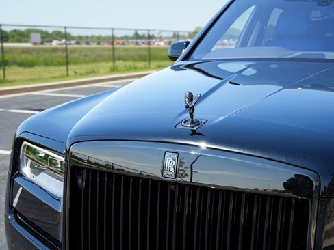 Used 2023 Rolls-Royce Cullinan Black Badge w/ Driver's Package AWD/4WD image 5