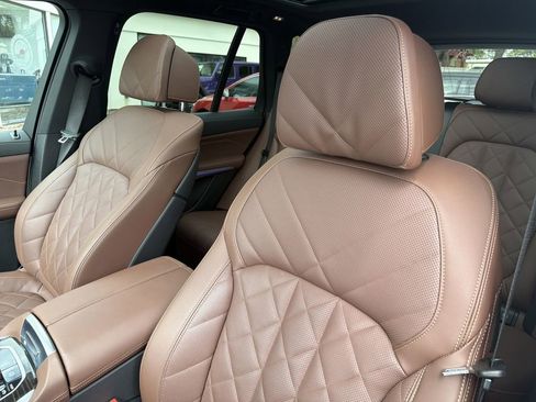 Used 2025 BMW X5 xDrive40i image 12