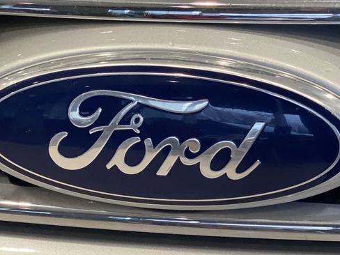 Used 2013 Ford Explorer XLT AWD/4WD image 10